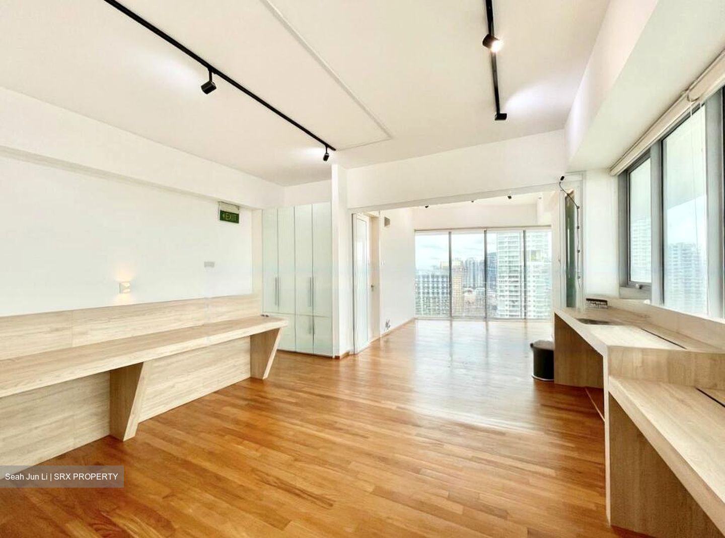 Southbank (D7), Office #490443611